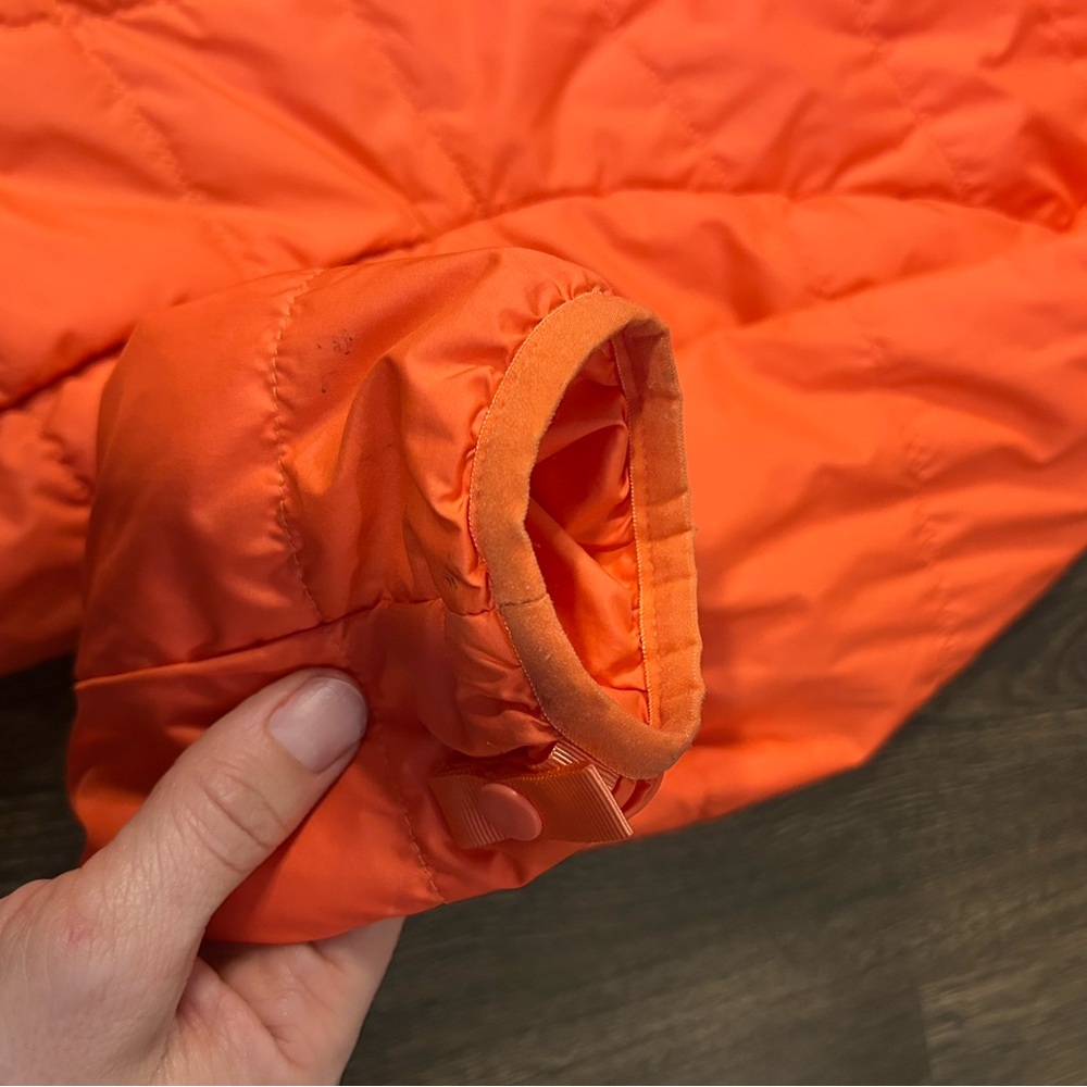 North Face Lightweight Waterproof Jacket - Picture 5 of 5